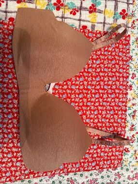 Victoria's Secret Brown T-Shirt Bra with Branded Straps